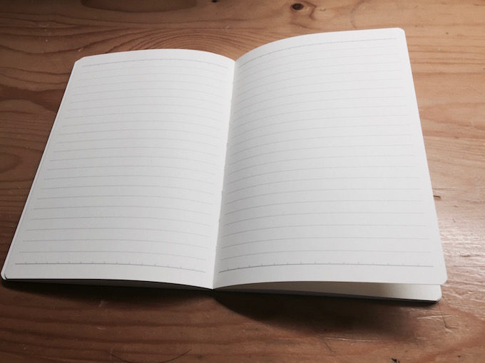 上質紙滑らかな書き味のノート2